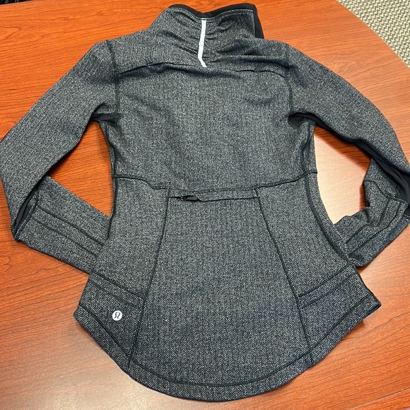 Lululemon Swiftly Tech Racing Jacket - Picture 4 of 6